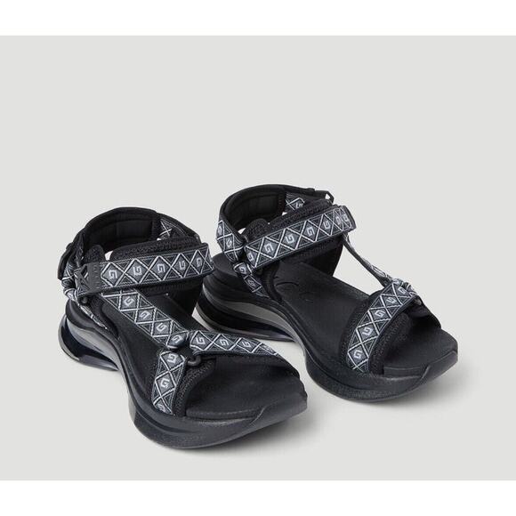 Gucci Run 10/US 10.5 Touch Strap Sandals Square G Jacquard Canvas Black NIB $970 - Picture 1 of 12